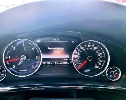 Белый Фольксваген Туарег, объемом двигателя 3 л и пробегом 356 тыс. км за 19600 $, фото 6 на Automoto.ua