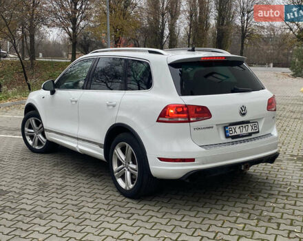 Белый Фольксваген Туарег, объемом двигателя 2.97 л и пробегом 260 тыс. км за 22500 $, фото 23 на Automoto.ua