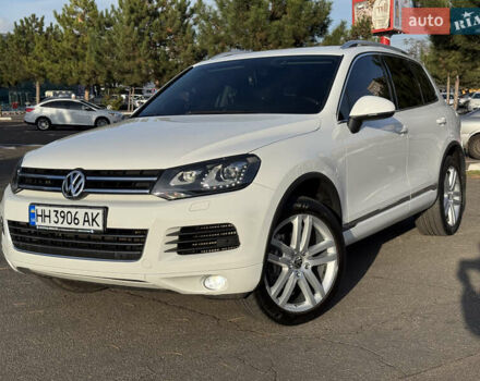 Белый Фольксваген Туарег, объемом двигателя 2.97 л и пробегом 220 тыс. км за 17700 $, фото 2 на Automoto.ua