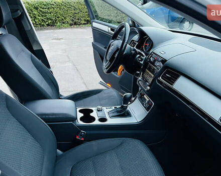 Білий Фольксваген Туарег, об'ємом двигуна 2.97 л та пробігом 344 тис. км за 15900 $, фото 17 на Automoto.ua