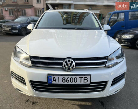 Белый Фольксваген Туарег, объемом двигателя 2.97 л и пробегом 142 тыс. км за 22500 $, фото 7 на Automoto.ua
