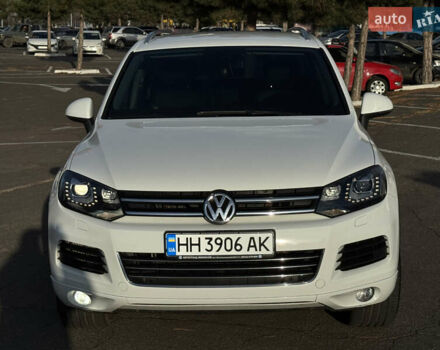 Белый Фольксваген Туарег, объемом двигателя 2.97 л и пробегом 220 тыс. км за 17700 $, фото 8 на Automoto.ua