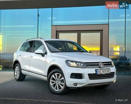 Білий Фольксваген Туарег, об'ємом двигуна 3 л та пробігом 239 тис. км за 19300 $, фото 9 на Automoto.ua