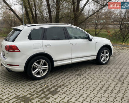 Белый Фольксваген Туарег, объемом двигателя 2.97 л и пробегом 260 тыс. км за 22500 $, фото 12 на Automoto.ua