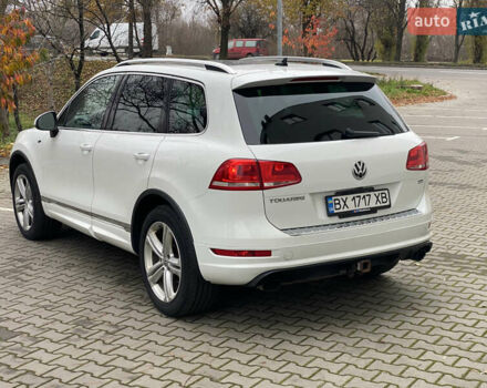 Белый Фольксваген Туарег, объемом двигателя 2.97 л и пробегом 260 тыс. км за 22500 $, фото 21 на Automoto.ua
