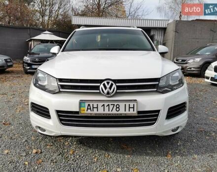 Белый Фольксваген Туарег, объемом двигателя 2.97 л и пробегом 222 тыс. км за 18999 $, фото 1 на Automoto.ua