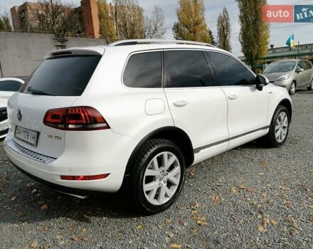 Белый Фольксваген Туарег, объемом двигателя 2.97 л и пробегом 222 тыс. км за 18999 $, фото 8 на Automoto.ua