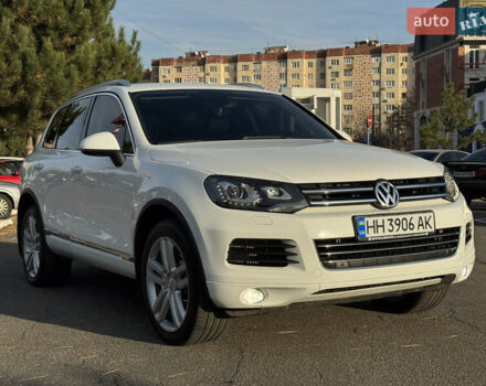 Белый Фольксваген Туарег, объемом двигателя 2.97 л и пробегом 220 тыс. км за 17700 $, фото 9 на Automoto.ua
