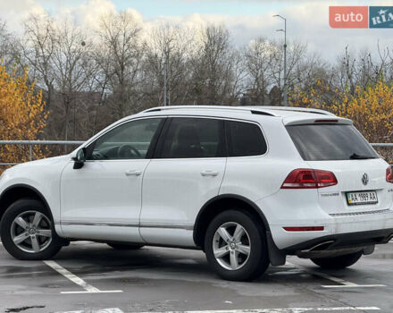 Белый Фольксваген Туарег, объемом двигателя 2.97 л и пробегом 329 тыс. км за 17800 $, фото 6 на Automoto.ua