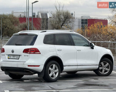 Белый Фольксваген Туарег, объемом двигателя 2.97 л и пробегом 329 тыс. км за 17800 $, фото 8 на Automoto.ua
