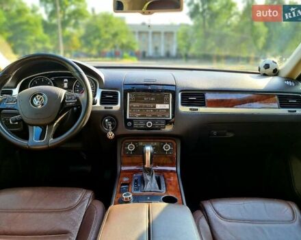 Белый Фольксваген Туарег, объемом двигателя 2.97 л и пробегом 195 тыс. км за 19700 $, фото 35 на Automoto.ua