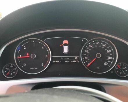 Белый Фольксваген Туарег, объемом двигателя 3 л и пробегом 150 тыс. км за 3000 $, фото 8 на Automoto.ua