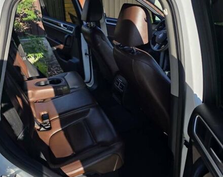 Белый Фольксваген Туарег, объемом двигателя 3 л и пробегом 216 тыс. км за 24000 $, фото 15 на Automoto.ua