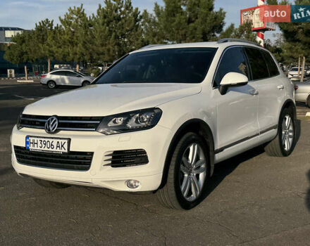 Белый Фольксваген Туарег, объемом двигателя 2.97 л и пробегом 220 тыс. км за 17700 $, фото 6 на Automoto.ua