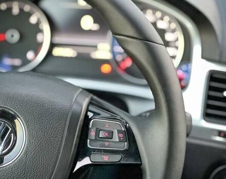 Білий Фольксваген Туарег, об'ємом двигуна 3 л та пробігом 239 тис. км за 19300 $, фото 48 на Automoto.ua