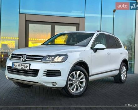 Білий Фольксваген Туарег, об'ємом двигуна 3 л та пробігом 239 тис. км за 19300 $, фото 8 на Automoto.ua