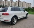 Білий Фольксваген Туарег, об'ємом двигуна 3 л та пробігом 146 тис. км за 25000 $, фото 5 на Automoto.ua