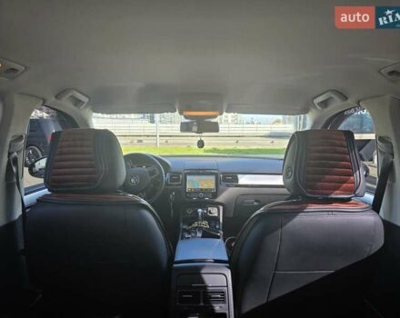 Белый Фольксваген Туарег, объемом двигателя 2.97 л и пробегом 190 тыс. км за 22500 $, фото 6 на Automoto.ua