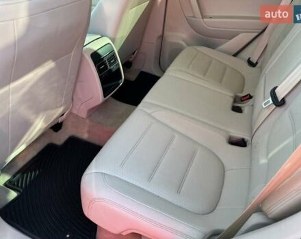 Белый Фольксваген Туарег, объемом двигателя 3.6 л и пробегом 138 тыс. км за 15300 $, фото 5 на Automoto.ua