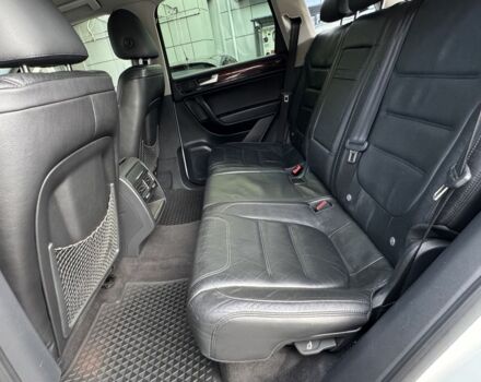 Белый Фольксваген Туарег, объемом двигателя 3 л и пробегом 220 тыс. км за 17700 $, фото 14 на Automoto.ua