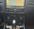 Белый Фольксваген Туарег, объемом двигателя 2.97 л и пробегом 190 тыс. км за 22500 $, фото 9 на Automoto.ua