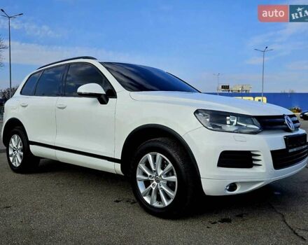 Белый Фольксваген Туарег, объемом двигателя 3 л и пробегом 210 тыс. км за 15900 $, фото 14 на Automoto.ua
