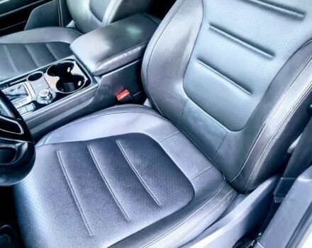 Белый Фольксваген Туарег, объемом двигателя 3 л и пробегом 356 тыс. км за 19600 $, фото 2 на Automoto.ua