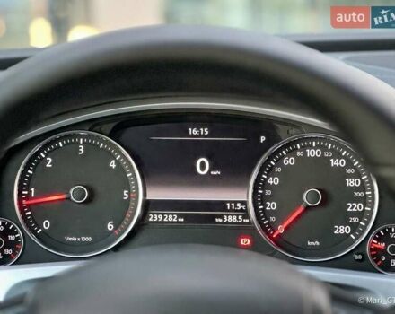 Білий Фольксваген Туарег, об'ємом двигуна 3 л та пробігом 239 тис. км за 19300 $, фото 47 на Automoto.ua
