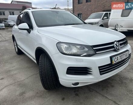 Белый Фольксваген Туарег, объемом двигателя 2.97 л и пробегом 192 тыс. км за 17000 $, фото 7 на Automoto.ua