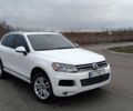 Белый Фольксваген Туарег, объемом двигателя 2.97 л и пробегом 290 тыс. км за 18000 $, фото 3 на Automoto.ua