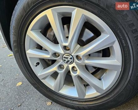 Белый Фольксваген Туарег, объемом двигателя 2.97 л и пробегом 110 тыс. км за 18000 $, фото 12 на Automoto.ua