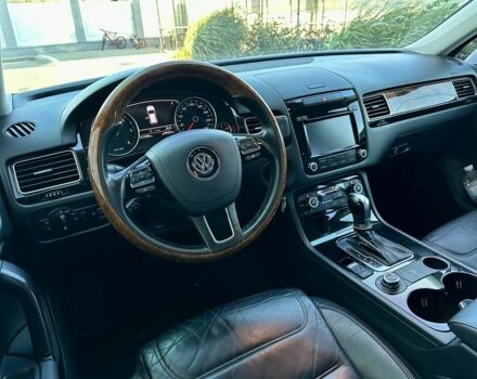 Белый Фольксваген Туарег, объемом двигателя 3 л и пробегом 213 тыс. км за 23500 $, фото 14 на Automoto.ua