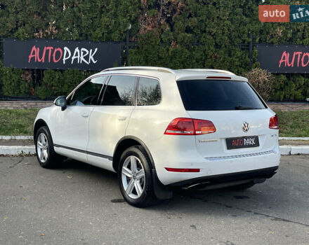 Белый Фольксваген Туарег, объемом двигателя 2.97 л и пробегом 255 тыс. км за 18900 $, фото 9 на Automoto.ua