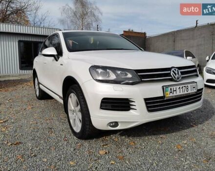 Белый Фольксваген Туарег, объемом двигателя 2.97 л и пробегом 222 тыс. км за 18999 $, фото 3 на Automoto.ua