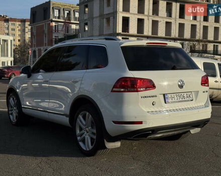 Белый Фольксваген Туарег, объемом двигателя 2.97 л и пробегом 220 тыс. км за 17700 $, фото 17 на Automoto.ua