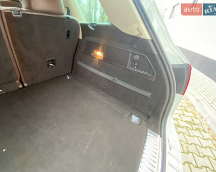 Белый Фольксваген Туарег, объемом двигателя 2.97 л и пробегом 260 тыс. км за 22500 $, фото 54 на Automoto.ua