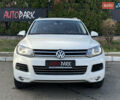 Белый Фольксваген Туарег, объемом двигателя 2.97 л и пробегом 255 тыс. км за 18900 $, фото 7 на Automoto.ua