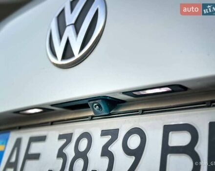 Білий Фольксваген Туарег, об'ємом двигуна 3 л та пробігом 239 тис. км за 19300 $, фото 20 на Automoto.ua