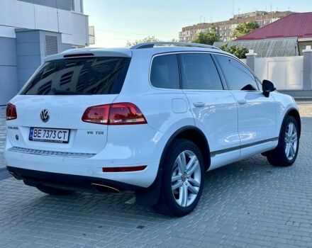 Белый Фольксваген Туарег, объемом двигателя 3 л и пробегом 213 тыс. км за 23500 $, фото 12 на Automoto.ua