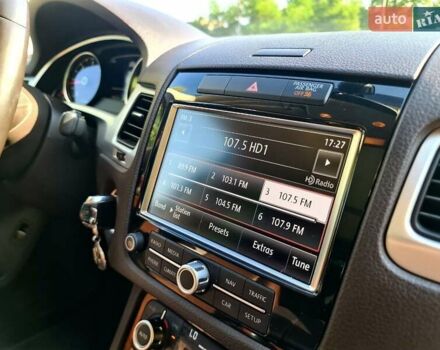 Белый Фольксваген Туарег, объемом двигателя 2.97 л и пробегом 195 тыс. км за 19700 $, фото 33 на Automoto.ua