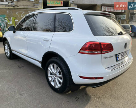 Белый Фольксваген Туарег, объемом двигателя 2.97 л и пробегом 142 тыс. км за 22500 $, фото 4 на Automoto.ua