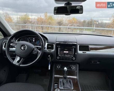 Белый Фольксваген Туарег, объемом двигателя 2.97 л и пробегом 329 тыс. км за 17800 $, фото 15 на Automoto.ua