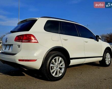 Белый Фольксваген Туарег, объемом двигателя 3 л и пробегом 210 тыс. км за 15900 $, фото 12 на Automoto.ua