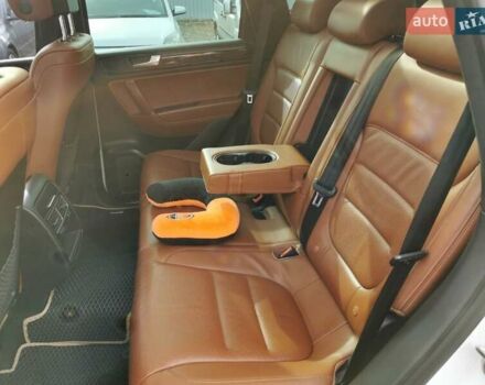 Белый Фольксваген Туарег, объемом двигателя 2.97 л и пробегом 222 тыс. км за 18999 $, фото 31 на Automoto.ua