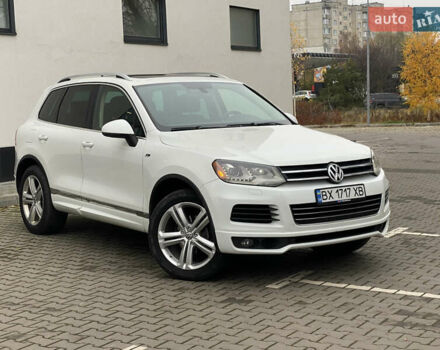 Белый Фольксваген Туарег, объемом двигателя 2.97 л и пробегом 260 тыс. км за 22500 $, фото 1 на Automoto.ua
