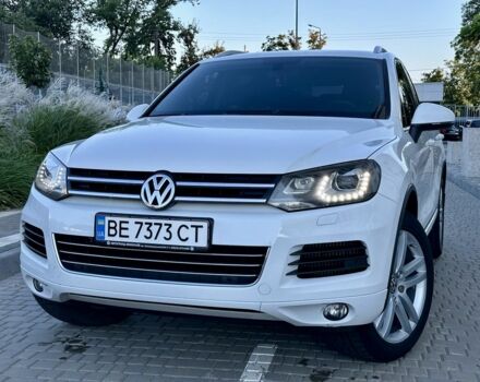 Белый Фольксваген Туарег, объемом двигателя 3 л и пробегом 213 тыс. км за 23500 $, фото 4 на Automoto.ua