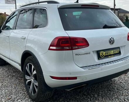 Белый Фольксваген Туарег, объемом двигателя 3 л и пробегом 214 тыс. км за 18999 $, фото 4 на Automoto.ua