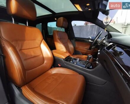 Белый Фольксваген Туарег, объемом двигателя 2.97 л и пробегом 222 тыс. км за 18999 $, фото 28 на Automoto.ua