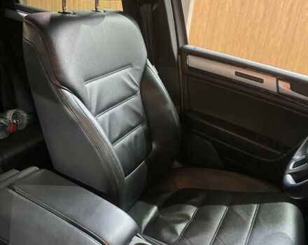 Білий Фольксваген Туарег, об'ємом двигуна 2.97 л та пробігом 165 тис. км за 23800 $, фото 9 на Automoto.ua