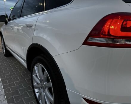 Белый Фольксваген Туарег, объемом двигателя 3 л и пробегом 266 тыс. км за 17000 $, фото 15 на Automoto.ua